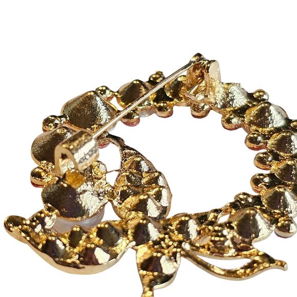 Pink Brooch Pin Faux Pearl Rhinestone Butterfly Gold Tone Wreath Gift Box - Picture 7 of 9